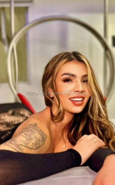 kendall rubia hermosa 604302577