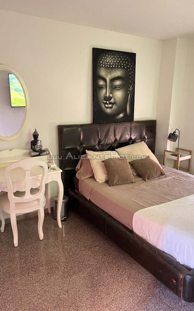 Budha rooms Alicante - 8551