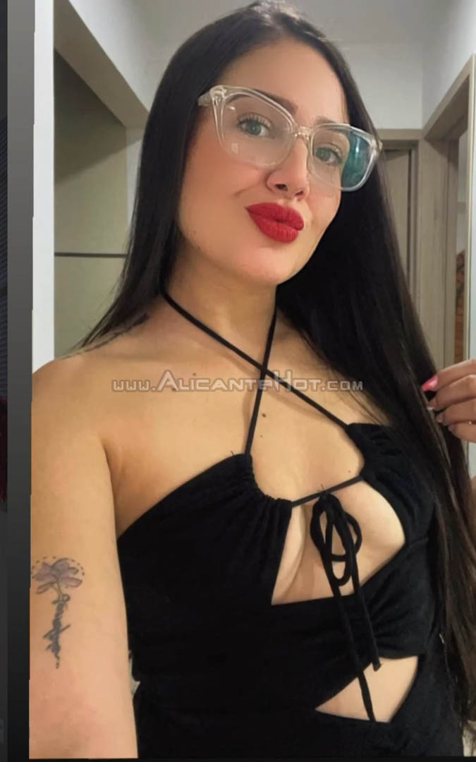 Iris - 642118905 - Citas en Benidorm, Elche - alicantehot.com