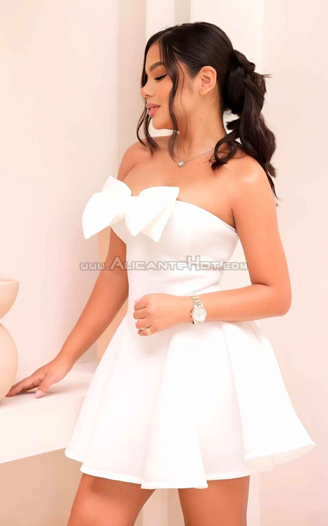 Laura  - 637285428 - Citas en Alicante, Alicante - alicantehot.com