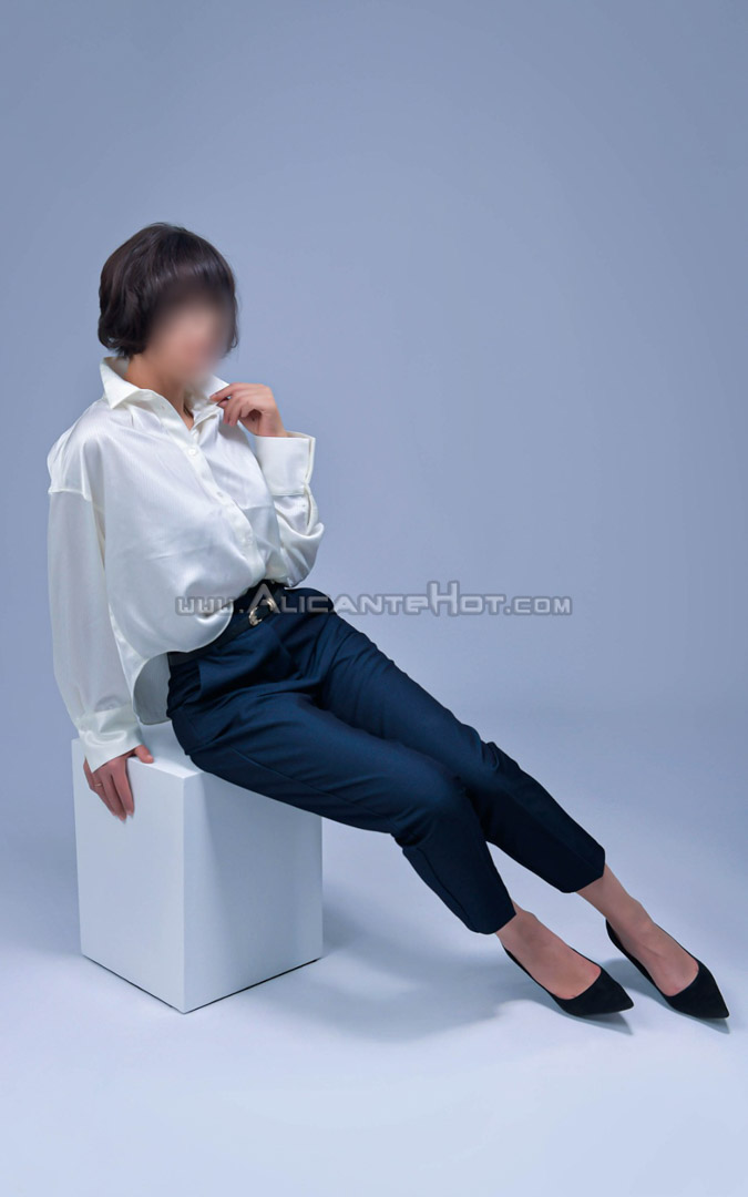 Julia L. - 622300918 - Citas en Benidorm, Alicante - alicantehot.com