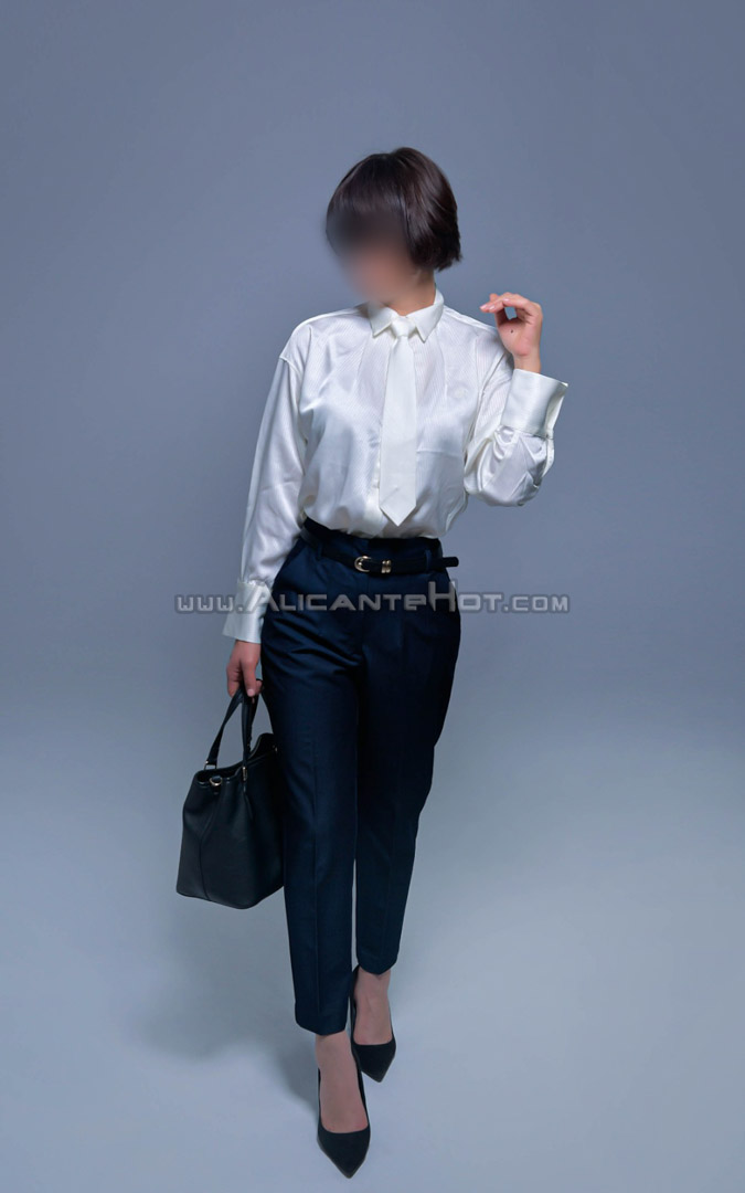 Julia L. - 622300918 - Citas en Benidorm, Alicante - alicantehot.com