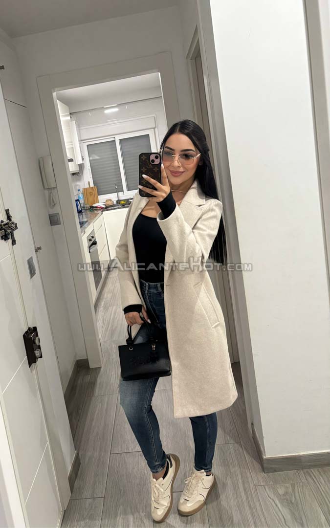 Emily - 613654428 - Citas en Alicante, Alicante - alicantehot.com