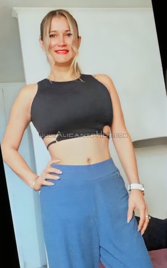 Abril - 652441500 - Citas en Benidorm, Alicante - alicantehot.com