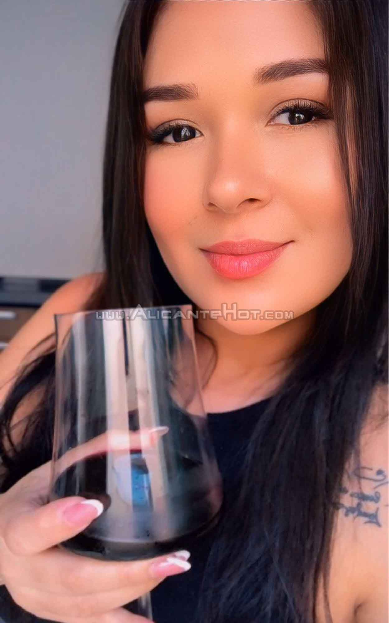 Carolina - 653242001 - Citas en Torrevieja, Torrevieja centro - alicantehot.com