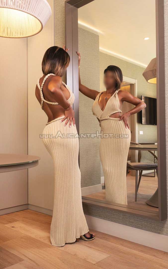 Renata Ferraz - 613073739 - Citas en Alicante, C/ Pablo Iglesias - alicantehot.com